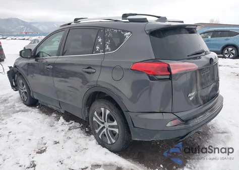 2016 Toyota Rav4 Le z USA, uszkodzony, nr VIN 2T3BFREV2GW536891